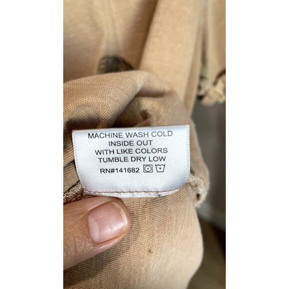 Girl Dangerous Cowboy Boot Graphic Tee Oversized Tan Size L - Picture 6 of 7